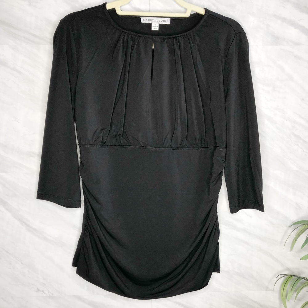 NEW Larry Levine Ruched Flattering Blouse Medium